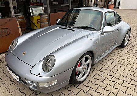 Porsche 993 911 Carrera 4S Coupé *