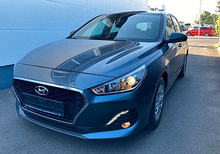 Hyundai i30 Select 1.0 T-GDI+NAVI+SHZ+KAMERA+USB