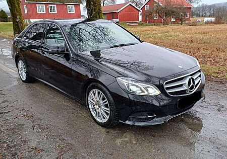 Mercedes-Benz E 220 CDI 7G-TRONIC