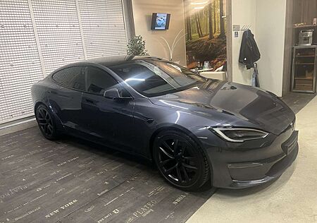 Tesla Model S Plaid