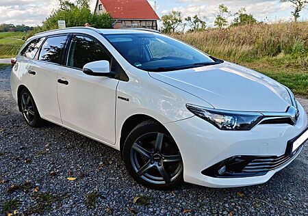 Toyota Auris Touring 1.8 VVT-i Hybrid Automatik