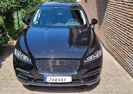 Jaguar F-Pace Jaguar F-Pace 30d AWD Prestige | 300 PS | Panorama | ACC | Winterräder