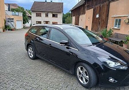 Ford Focus Turnier Turnier 1.6 Champions Edition