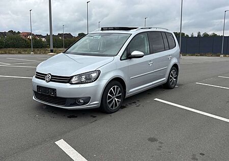 VW Touran Volkswagen 2.0 TDI Highline Xenon Panorama Navi