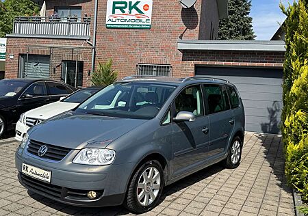 VW Touran Volkswagen 1.6 FSI Automatik Highline