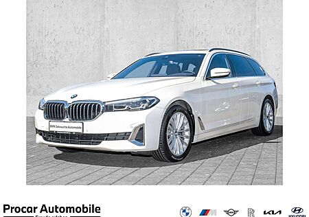 BMW 520 d xDrive Luxury Line PANO AHK RFK NAVI LED