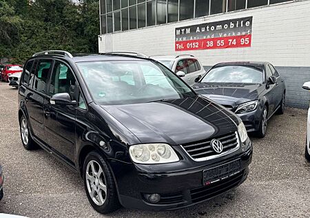 VW Touran Volkswagen 2.0 TDI Highline 7- Sitzer
