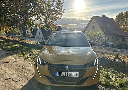 Peugeot e-208 GT - 8fach, Navi, Temp, Sitzheiz, 11 KW AC