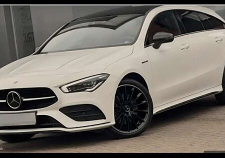 Mercedes-Benz CLA 250 Shooting Brake AMG Line 8G-DCT Sport