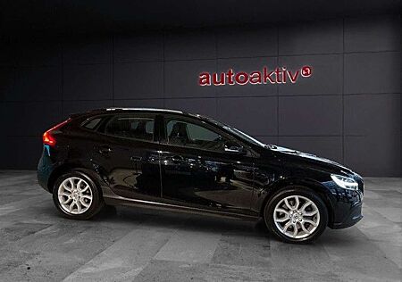 Volvo V40 Cross Country Plus/LED/Navi/AHK/Kamera/KeyGO