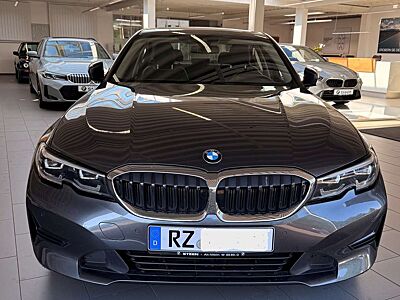 BMW 320 320i Aut. Advantage