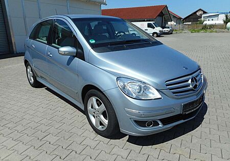 Mercedes-Benz B 200 Turbo PDC NAVI werkstattgepfl. HU neu