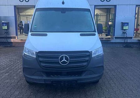 Mercedes-Benz Sprinter 311 CDI Lang HA (OM654)