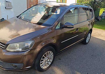 VW Touran Volkswagen 1.6 TDI DPF Highline