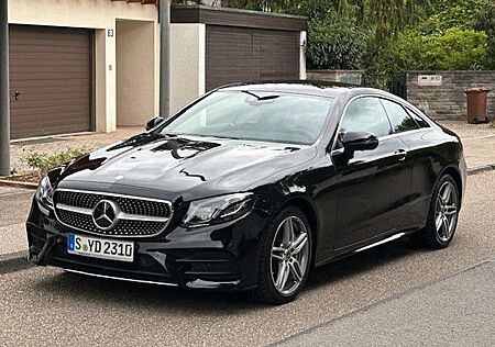 Mercedes-Benz E 400 4MATIC AMG Line / Burmester / MB Service
