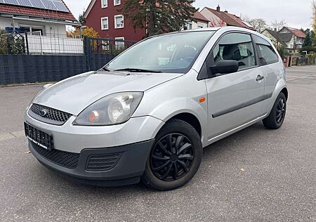 Ford Fiesta 1.3 KLIMA+TÜV NEU 11/2027