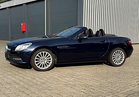 Mercedes-Benz SLK 200 (BlueEFFICIENCY)