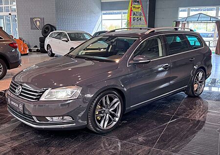 VW Passat Variant Volkswagen Highline 4M Kamera Sthzg Pano AHK