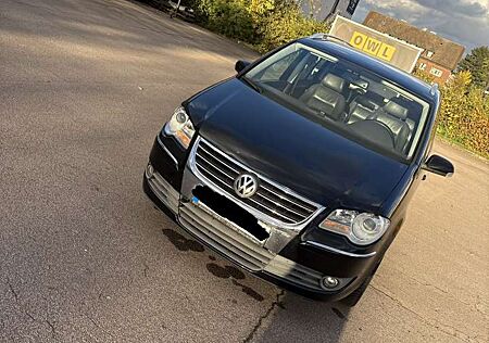 VW Touran Volkswagen Highline