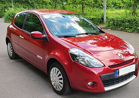 Renault Clio 3-Türer 1.2 16V 75 Dynamique