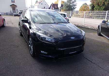 Ford Focus Turnier ST-Line Aut Navi 18 Zoll PDC SHZ