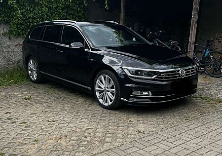 VW Passat Variant gebraucht kaufen VW Passat Variant Volkswagen Highline R-Line BMT/Start-Stopp 4Motion
