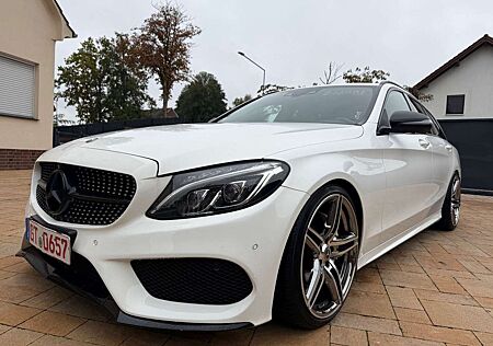 Mercedes-Benz C 180 T-Modell+C63 AMG Optik+Leder+Comand+HUD+