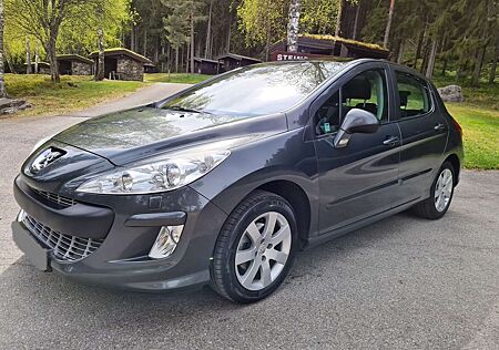 Peugeot 308 HDi FAP 135 Platinum