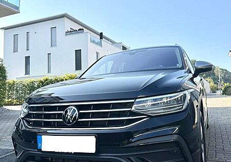 VW Tiguan Allspace Volkswagen Life 4Motion Massage/HUD/AHK/AID/7 Sitze