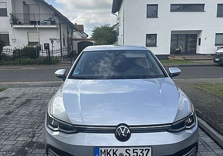 VW Golf Volkswagen Active eTSI