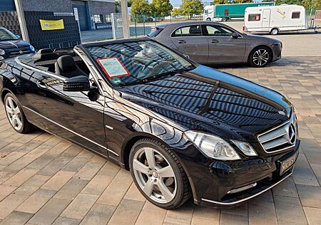 Mercedes-Benz E 220 CDI BE Elegance+Sport+Leder+Xenon+Navi+PTS