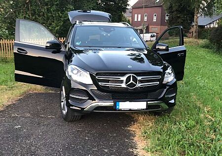 Mercedes-Benz GLE 500 e 4Matic (166.063)