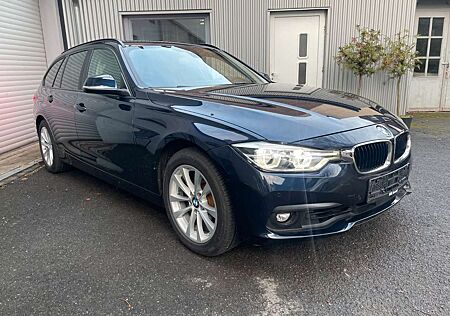 BMW 330 Touring Advantage LED Leder Navi HeadUp