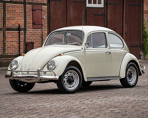 Volkswagen Käfer VW Käfer1200,Perlweiß, mit Plattenspieler