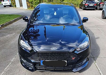Ford Focus Diesel 2.0 TDCi Aut. ST Leder-Sportpaket