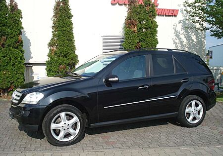 Mercedes-Benz ML 320 .SPORTPAKET ! TÜV-NEU ! 185.000KM ! TOP !