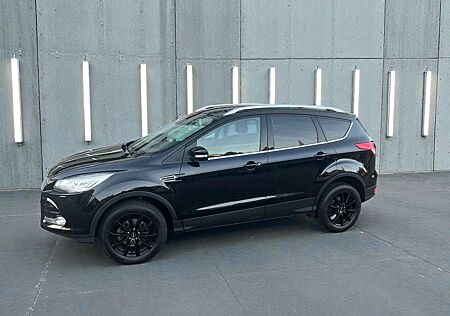 Ford Kuga Titanium Panoramadach Frontscheibenheizung