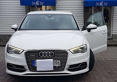 Audi A3 1.4 TFSI Sportback e-tron S line Sportpaket