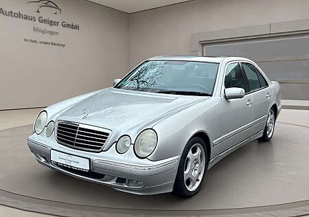 Mercedes-Benz E 240 AVANTGARDE