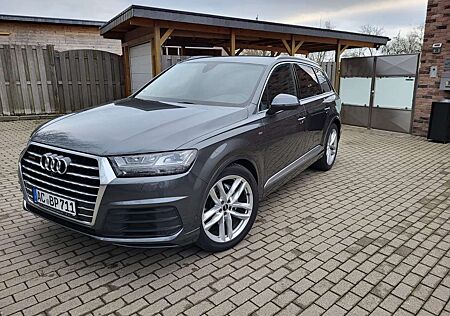 Audi Q7 +3.0+TDI+quattro+tiptronic