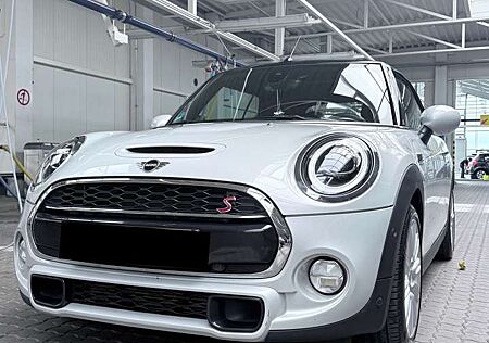Mini Cooper S Cabrio Ausstattungspaket Chili