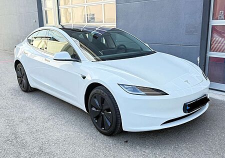 Tesla Model 3 RWD Hinterradantrieb