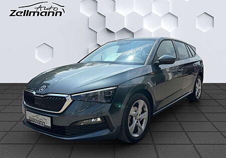 Skoda Scala Style 1.5TSI DSG 110kW LED PDC Rückfahrkamera Sitz