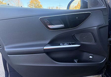 Mercedes-Benz C 220 d Avantgarde LED Distronic Rü-Kamera Pano