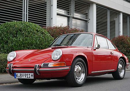 Oldtimer Porsche 911 T 2.0 Coupé, restauriert, matching numbers