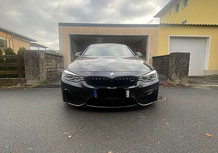 BMW M4 Cabrio DKG Competition