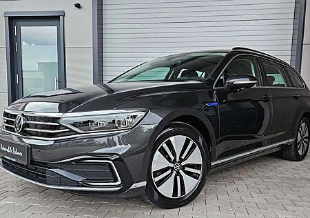 VW Passat Variant Volkswagen 1.4 TSI DSG GTE 1Hand Top Zustand