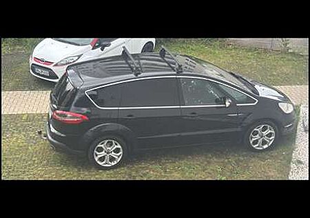 Ford S-Max 2.2 TDCi DPF Titanium