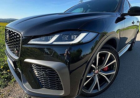 Jaguar F-Pace P550 AWD SVR