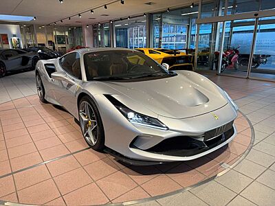 Ferrari F8 Tributo Carbon/Lift/Racing-Seat/Passenger/JBL